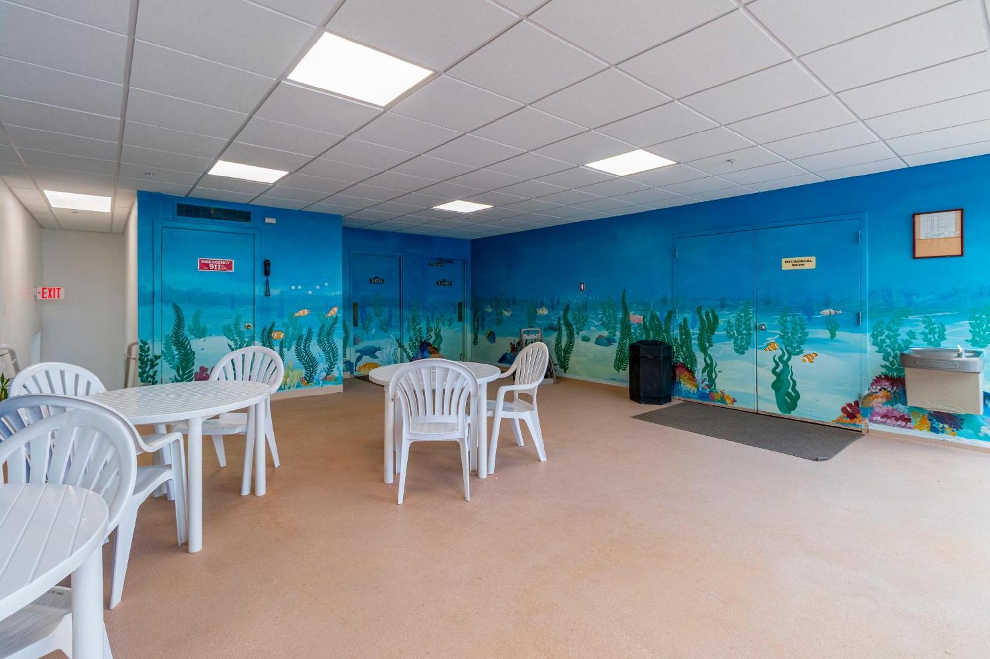 Watson's Regency Hotel 3*